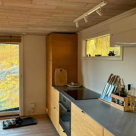 Traehytte Pa 1,9 Hektar Fredet Ved Rebild *