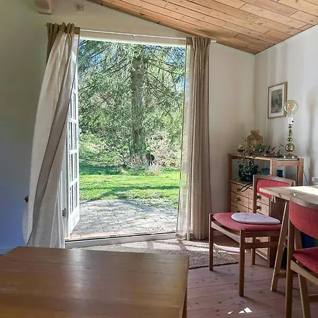 Traehytte Pa 1,9 Hektar Fredet Ved Rebild בית נופש