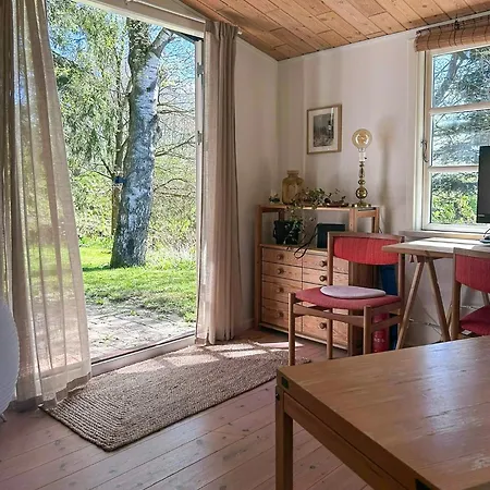 Traehytte Pa 1,9 Hektar Fredet Ved Rebild 度假居 Stovring
