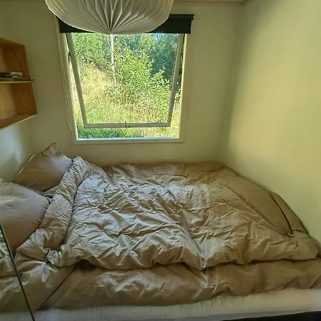 Traehytte Pa 1,9 Hektar Fredet Ved Rebild * Stovring